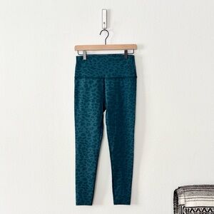 Beyond Yoga Leopard Jaquard High Waisted Midi Legging